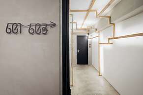 Just Inn - City Hall