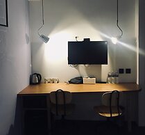 Just Inn - City Hall