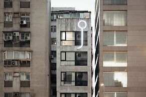 Just Inn - City Hall