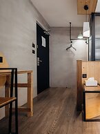 Just Inn - City Hall