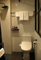 Just Inn - City Hall