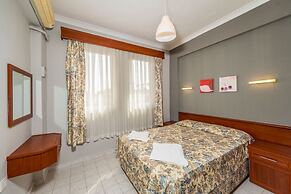 The S Apart & Suites Hotel