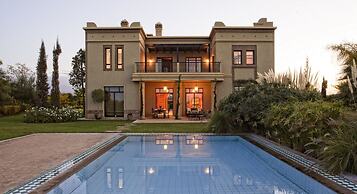 Villa avec piscine privée et Golf