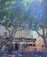 Rev Hotel