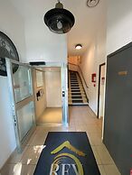 Rev Hotel