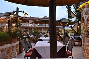 24 Seven Boutique Hotel