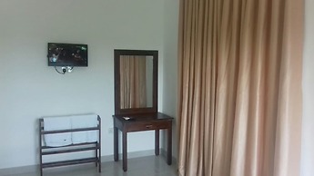 Padmasiri Holiday Resort