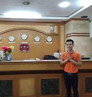 Submukdaphoomplace Hotel