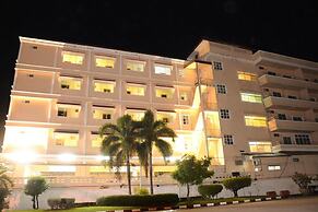 Submukdaphoomplace Hotel