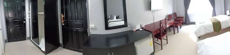 Submukdaphoomplace Hotel