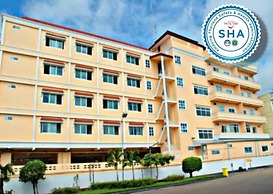 Submukdaphoomplace Hotel