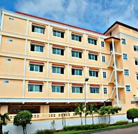 Submukdaphoomplace Hotel