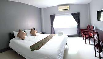 Submukdaphoomplace Hotel