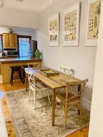 Hollidge House Apartments