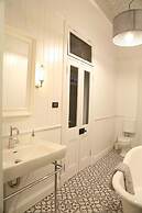 Hollidge House Apartments