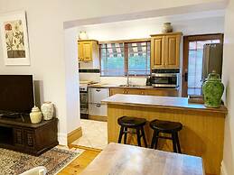 Hollidge House Apartments