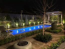 Hollidge House Apartments