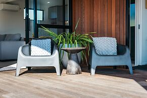 Guest House on Queens