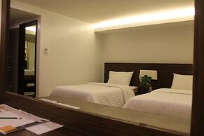 Top Star Hotel