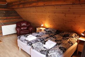 Akureyri Log Cottage