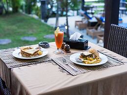 Songlambung Beach Huts