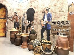 Winggarden Murals House