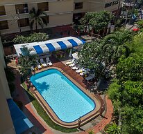 Porterhouse Beach Hotel