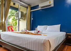 Porterhouse Beach Hotel