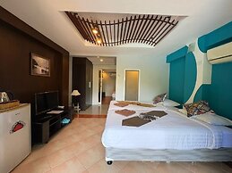 Porterhouse Beach Hotel