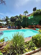 Porterhouse Beach Hotel