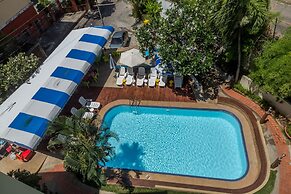 Porterhouse Beach Hotel