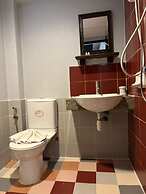 Porterhouse Beach Hotel