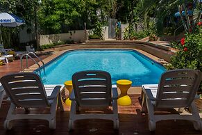 Porterhouse Beach Hotel