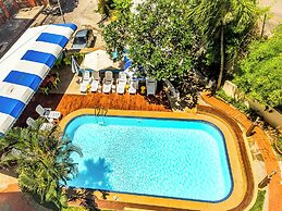 Porterhouse Beach Hotel