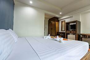 Porterhouse Beach Hotel