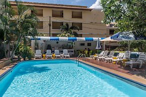 Porterhouse Beach Hotel