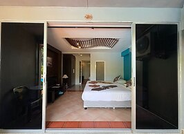 Porterhouse Beach Hotel