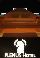 Plenus Hotel