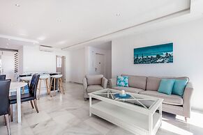 First Line Penthouse in Puerto Banus