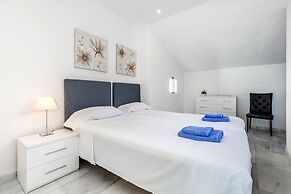 First Line Penthouse in Puerto Banus