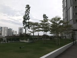 The Landmark Penthouse Luxury Condo by Casa Accommodation