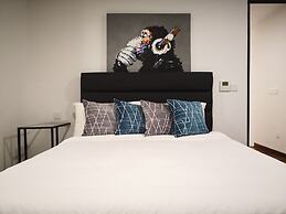 The Landmark Penthouse Luxury Condo by Casa Accommodation