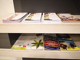 The Landmark Penthouse Luxury Condo by Casa Accommodation