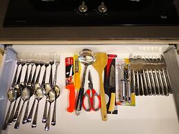 The Landmark Penthouse Luxury Condo by Casa Accommodation