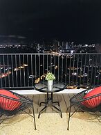 The Landmark Penthouse Luxury Condo by Casa Accommodation