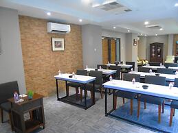 Nite & Day Surabaya - Kedungdoro