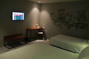 Nite & Day Surabaya - Kedungdoro