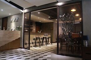 Nite & Day Surabaya - Kedungdoro