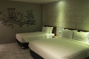 Nite & Day Surabaya - Kedungdoro