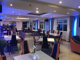 Royal Mansion Hotel